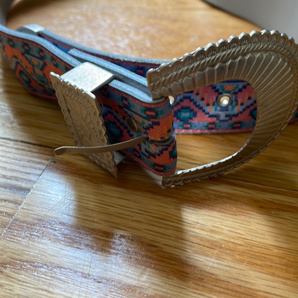 Nuovo belt